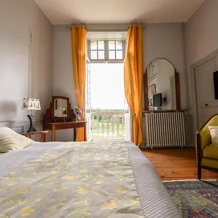 Hotel Chateau De Mouillepied Port-dʼEnvaux