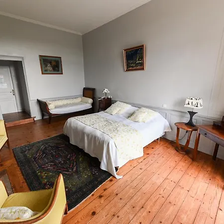 Chateau De Mouillepied Hotel