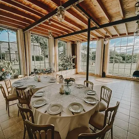 Hotel Chateau De Mouillepied