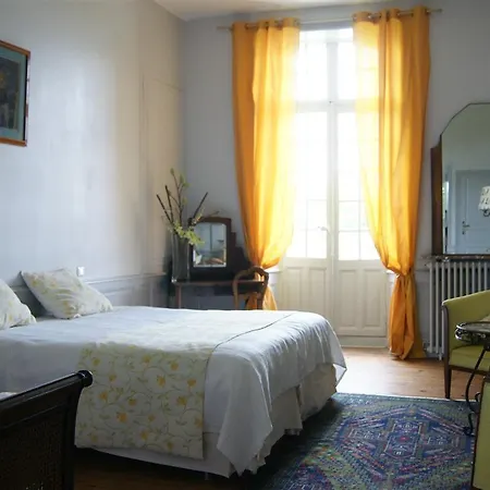Hotel Chateau De Mouillepied Port-dʼEnvaux