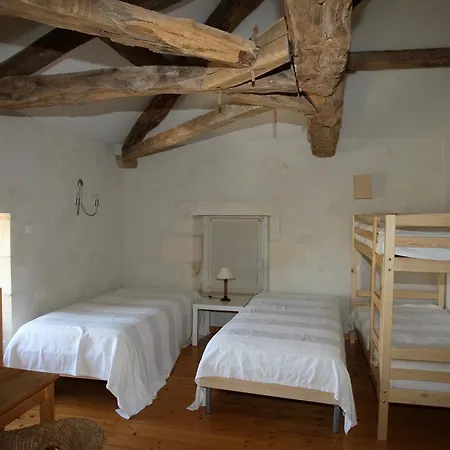 Chateau De Mouillepied Hotel Port-dʼEnvaux